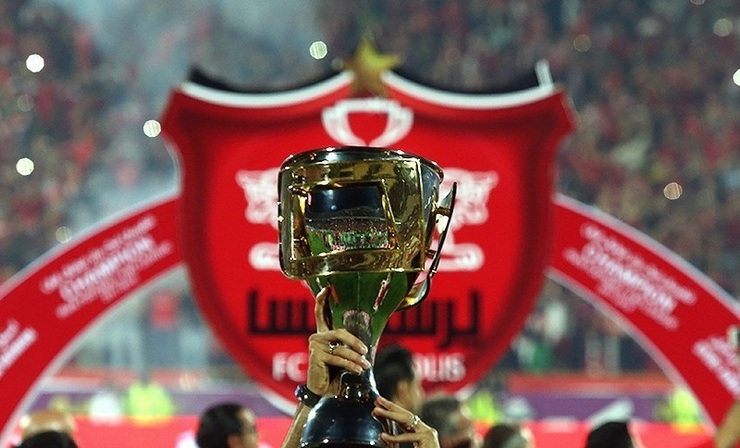 ویدئو جشن قهرمانی پرسپولیس در سوپرجام ایران| نخستین جام سرخپوشان در سال ۱۴۰۰