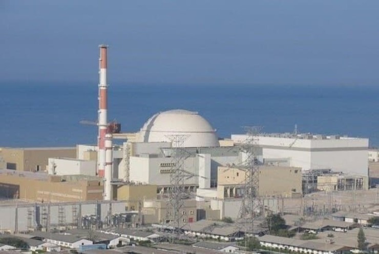  نیروگاه اتمی بوشهر به دلیل نقص فنی به طور موقت خاموش و از شبکه سراسری برق خارج شده است.