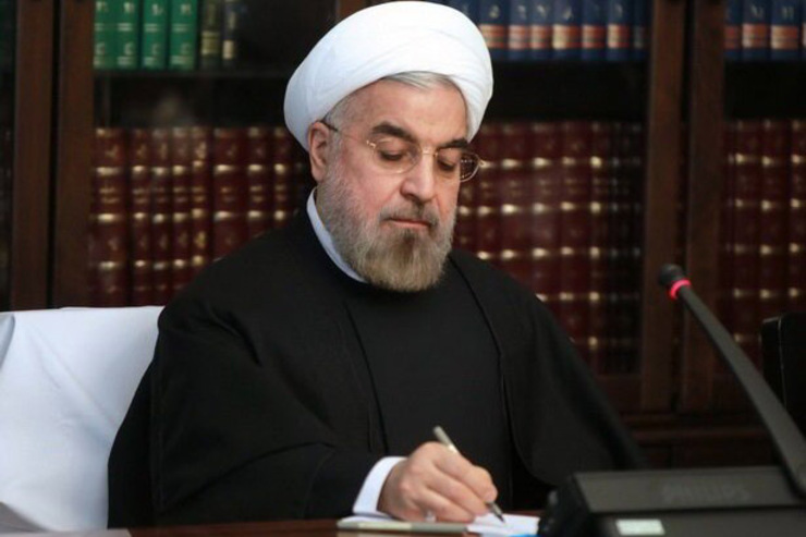 محمد مهاجری فعال رسانه‌ای و سیاسی از نامه رئیس جمهور به رهبر انقلاب درباره صلاحیت کاندیداها خبر داد.