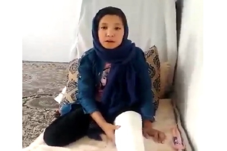 شعر خوانی حبیبه یکی از دانش آموزان زخمی بازمانده از حمله تروریستی مدرسه سیدالشهداء کابل که در فضای مجازی دست به دست می‌شود.