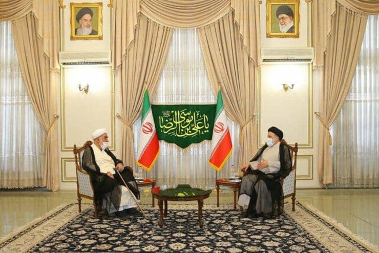 رئیس دفتر مقام معظم رهبری با حضور در دفتر آیت‎الله رئیسی، انتخاب وی به ‎عنوان هشتمین رئیس جمهوری اسلامی ایران را تبریک گفت.