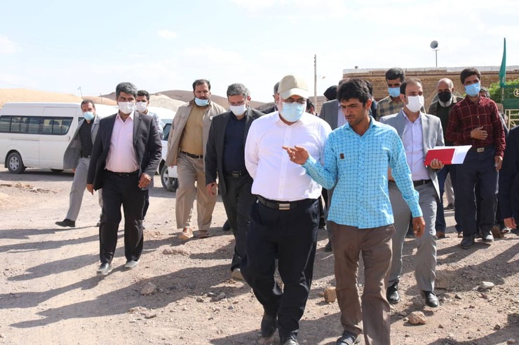 استاندار خراسان رضوی در ادامه سفرهای شهرستانی خود به شهرستان گناباد سفر کرد. در جریان این سفر و طی بازدید از فرودگاه در حال احداث گناباد، مسئولان کشوری در تماس تلفنی با استاندار خبر بهره‌برداری از این پروژه تا پایان دولت دادند.