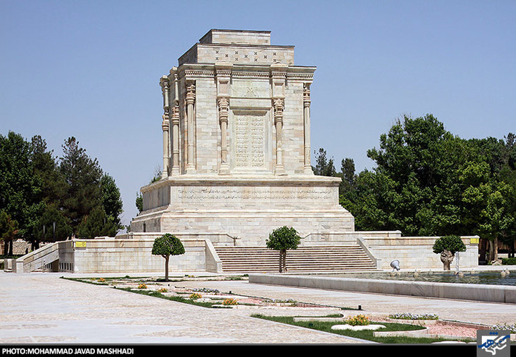 مدیر روابط‌ عمومی اداره‌کل میراث‌ فرهنگی، گردشگری و صنایع‌ دستی خراسان رضوی از تعطیلی مجدد مجموعه‌های تاریخی آرامگاه فردوسی و باغ نادری به جهت قرارگیری مشهد در وضعیت قرمز کرونایی خبرداد.