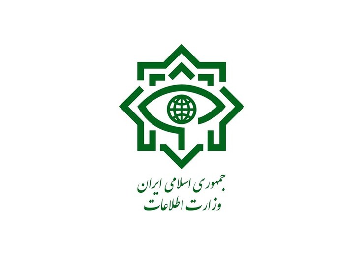 وزارت اطلاعات اعلام کرد که چند شبکه قاچاق و تقلب در زمینه خرید، فروش و توزیع غیر قانونی واکسن کرونا در برخی از نقاط کشور شناسایی و تعدادی از سودجویان شبکه‌ای دستگیر شدند.