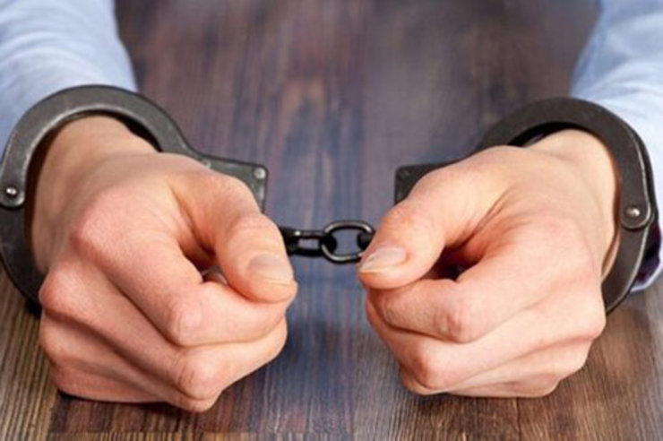 این قتل عام در یکی از محله‌های گتوند خوزستان رخ داد و در جریان این قتل عام ۴ عضو یک خانواده به دست داماد سابق خانواده به قتل رسیدند.
