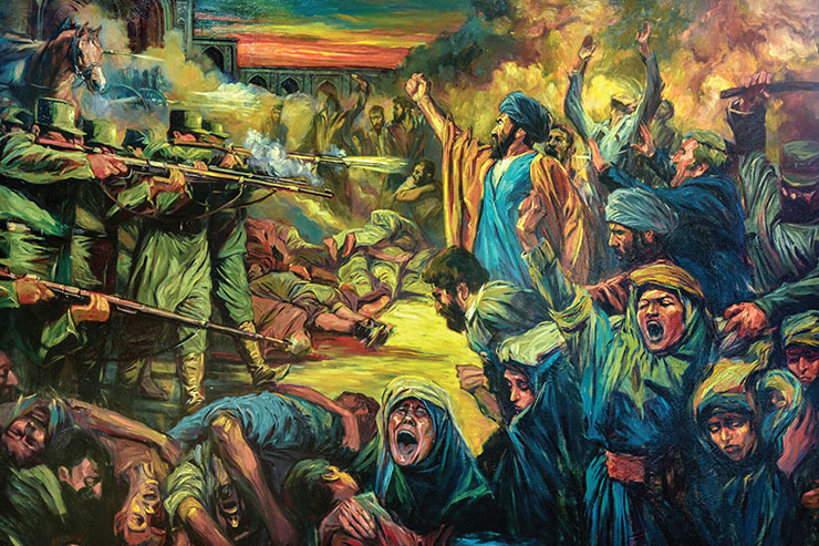 قیام خونین گوهرشاد در سال ۱۳۱۴ خورشیدی نمادی از مخالفت مردم با حکومت پهلوی و عُمال خونخوار آنان بود. رضاخان پس از این فاجعه تصمیم گرفت علمایی را که در این اتفاق در کنار مردم حضور داشتند به بند بکشد و هرکدام را به شهری تبعید کرد. به مناسبت سالگرد قیام خونین گوهرشاد گفتگو‌هایی با برخی از بازماندگان این فاجعه داشته ایم.
