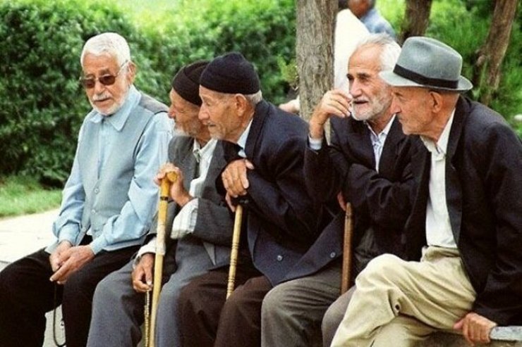 مدیر عامل سازمان تامین اجتماعی، درباره زمان واریز مابه التفاوت افزایش حقوق فروردین ماه بازنشستگان تامین اجتماعی  که چهار ماهی است به تعویق افتاده است توضیحاتی ارائه داد.