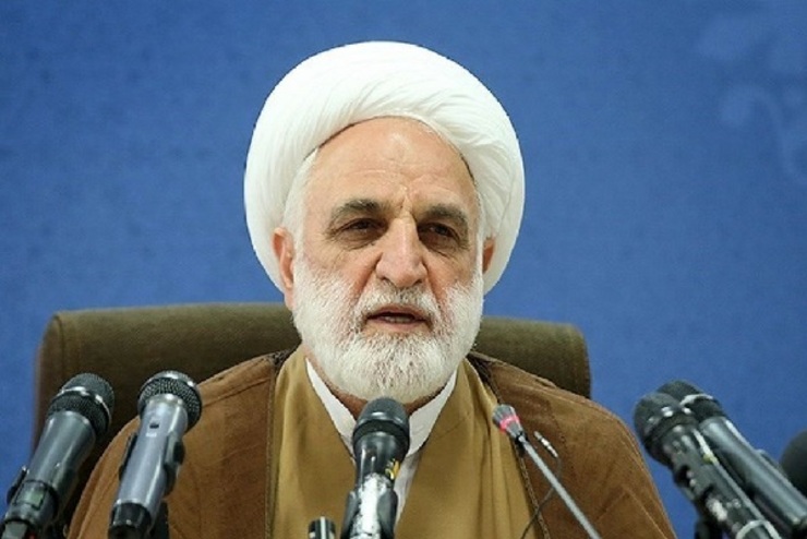 غلامحسین محسنی اژه‌ای به قضات دستور داد؛ فردی که چهار، پنج یا ۱۰ سال در زندان است و حکم قصاص برای وی صادر شده است، چنانچه اولیای دم بدون عذر موجه هستند ماده ۴۲۹ تکلیف را روشن کرده و تضمین مناسب بگیرید و آزاد کنید.