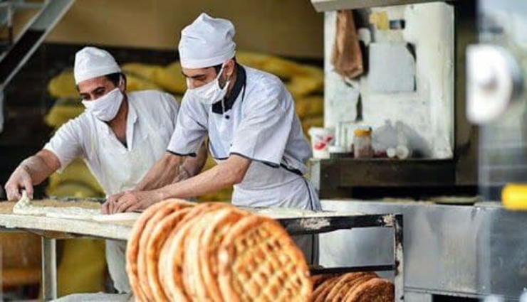 رئیس اتحادیه نانوایان مشهد با بیان اینکه مصوبه جدید قیمت نان توسط کارگروه گندم، آرد و نان خراسان رضوی از دیروز به اتحادیه نانوایان مشهد اعلام شده، گفت: بر اساس مصوبه جدید نرخ انواع نان بین ۴۰ تا ۴۳ درصد افزایش یافته، اما وزن نان تغییری پیدا نکرده است.