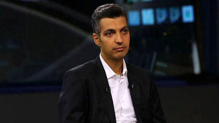 عادل فردوسی‌پور با حضور در ورزشگاه غدیر تهران، دیدار هوادار و شهرداری آستارا را از نزدیک نگاه کرد و پس از صعود تیم عنایتی به لیگ برتر با پسر عنایتی شوخی کرد.