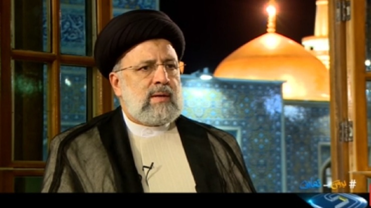 رئیس‌جمهوری منتخب درباره گمانه‌زنی‌هایی که درباره تیم همکاران وی مطرح می‌شود، تصریح کرد: پیشنهاد می‌کنم دوستان خود را زحمت ندهند و اگر پیشنهاداتی دارند حتماً ما را مطلع کنند.
