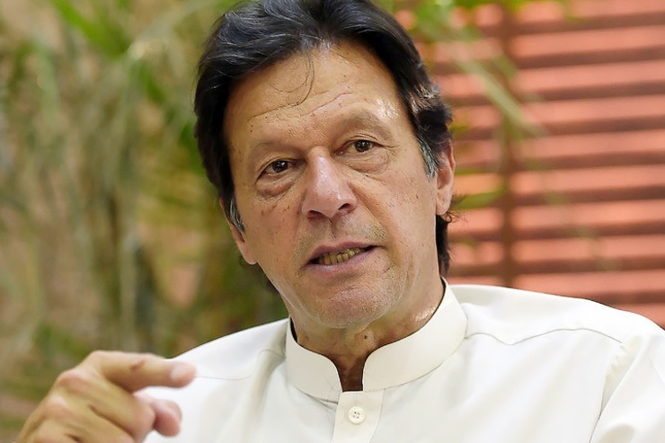 «عمران‌خان» نخست وزیر پاکستان گفت که اسلام‌آباد به طالبان تاکید کرده است که این گروه نباید در پی پیروزی نظامی باشد چرا که این اتفاق نخواهد افتاد.