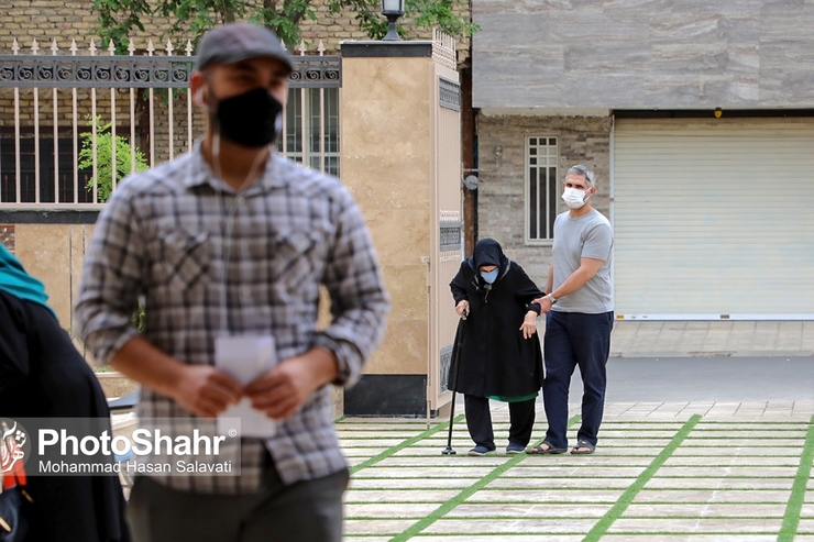 شهروندانی که مشمول تزریق واکسن کرونا هستند، با داشتن فهرست منتشر شده می‌توانند خلوت‌ترین مرکز نزدیک به محل سکونت خود را برای انجام واکسیناسیون پیدا کنند.