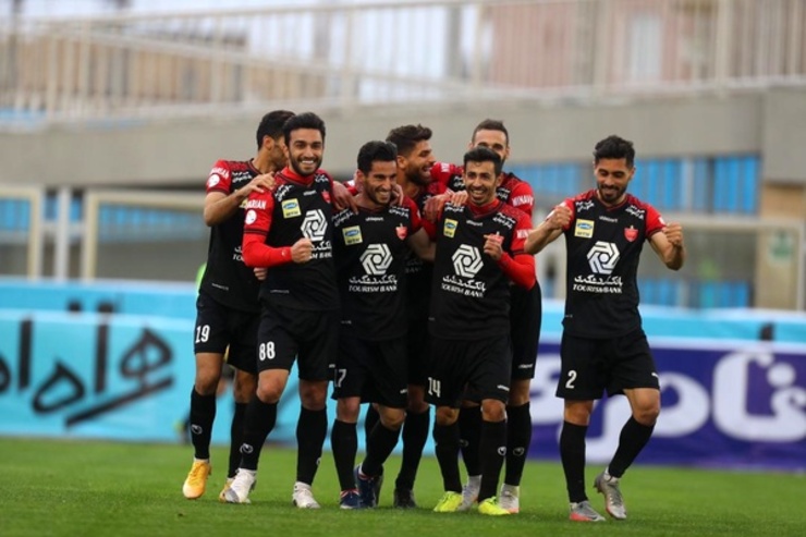 پرسپولیس موفق شد گل‌گهر را در ورزشگاه آزادی شکست دهد.
