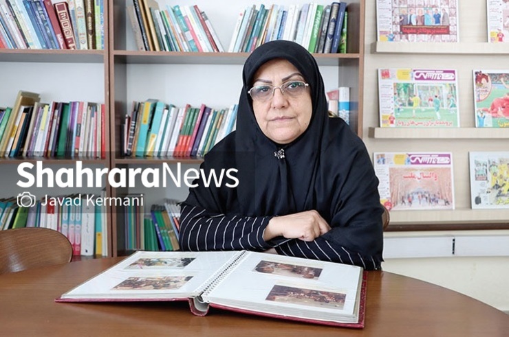 «مریم بهروان»، یکی از تهیه کننده‌های ارشد صدای خراسان، است که بیست و چند سال در عرصه رادیو با این امکانات تلاش کرده و سال ۷۶ تهیه کننده نمونه کشور شده است.