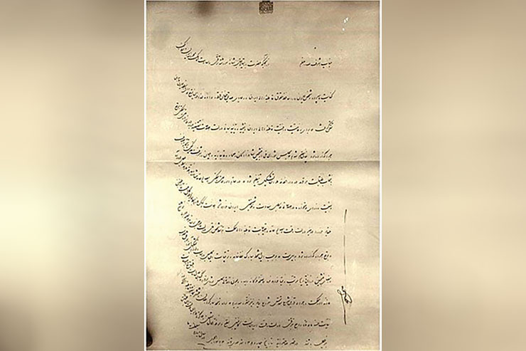 با صدور فرمان مشروطه، جراید پس از وقفه‌ای که حاصل حواشی دوران حکومت مظفرالدین‌شاه بود، دوباره شروع به کار کردند.