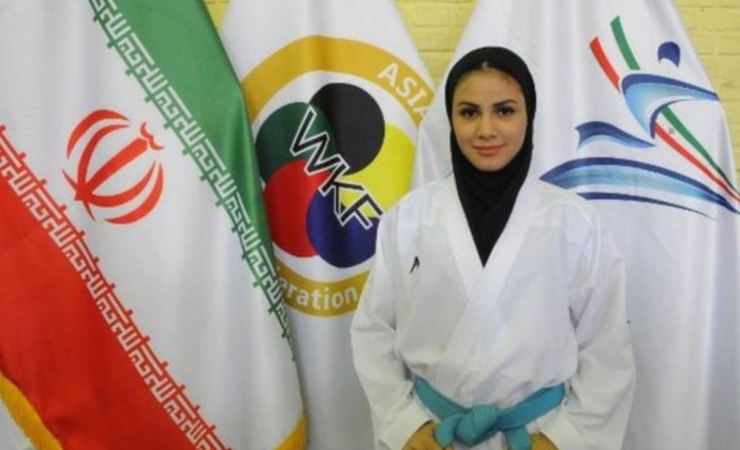 سارا بهمنیار در حالی که تا آخرین ثانیه‌ها بازی نخست خود را واگذار کرده بود، موفق شد برنده از زمین خارج شود.