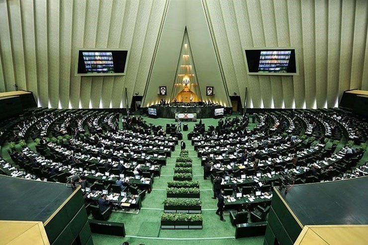 کوچ نمایندگان از انتخابی‌ترین قوه جمهوری اسلامی به مقام‌های اجرایی کشور، نه امری عجیب است و نه بی سابقه. تقریبا در هر دوره پارلمان، هستند نمایندگانی که عطای مجلس را به وزارت یا سمت‌های اجرایی رده بالا می‌بخشند.