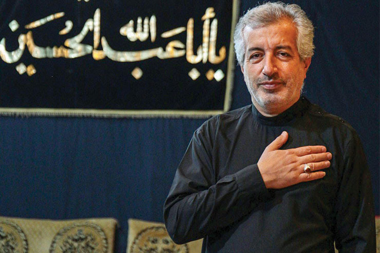 از سال ۱۳۱۴ با ممنوعیت برگزاری مراسم عزاداری، این حسینیه نیز مجبور به پنهانی برگزار کردن مراسم عزاداری شد. مداح مراسم «مرحوم محمدتقی جارچی شاندیز» لباس روحانیتش را در بقچه‌ای می‌گذاشت و به خانه میرزاعلی خانعلی‌زاده طارمی که می‌آمد و وارد خانه می‌شد لباسش را می‌پوشید و مراسم عزاداری را برپا می‌کردند.