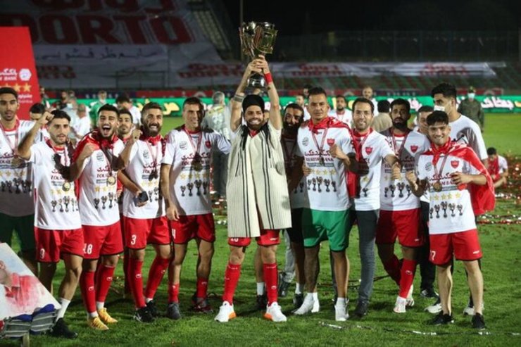 مدیران باشگاه پرسپولیس از امروز به صورت رسمی فعالیت نقل و انتقالاتی خود را آغاز میکنند.