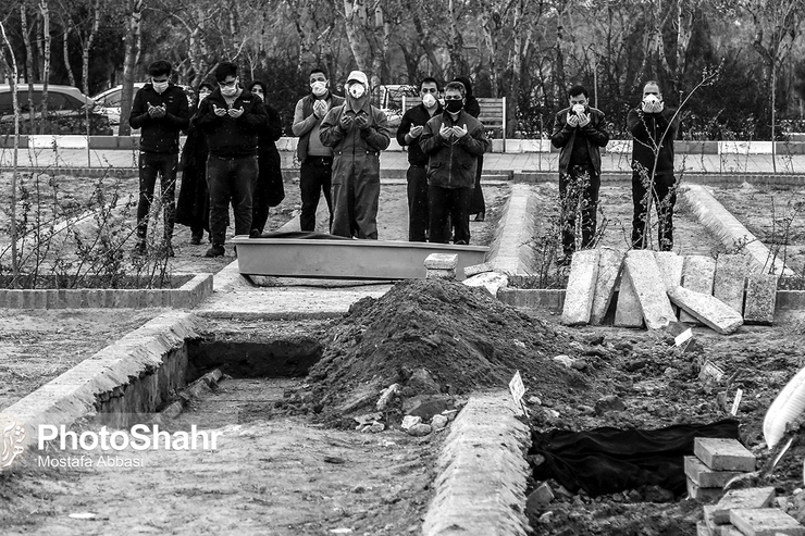 فرماندار مشهد گفت: افزایش آمار فوت‌شدگان ناشی از فاجعه کرونا در مشهد منجر به کمبود تابوت و آمبولانس در این کلان‌شهر شده است.