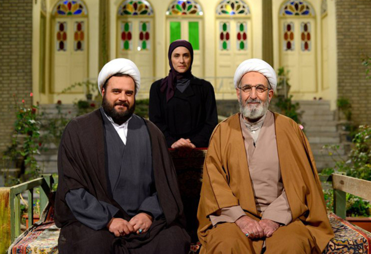 شبکه یک سیما، هم‌زمان با ایام عزاداری محرم، دو سریال «پرده‌نشین» و «دیگری» را روی آنتن می‌برد.