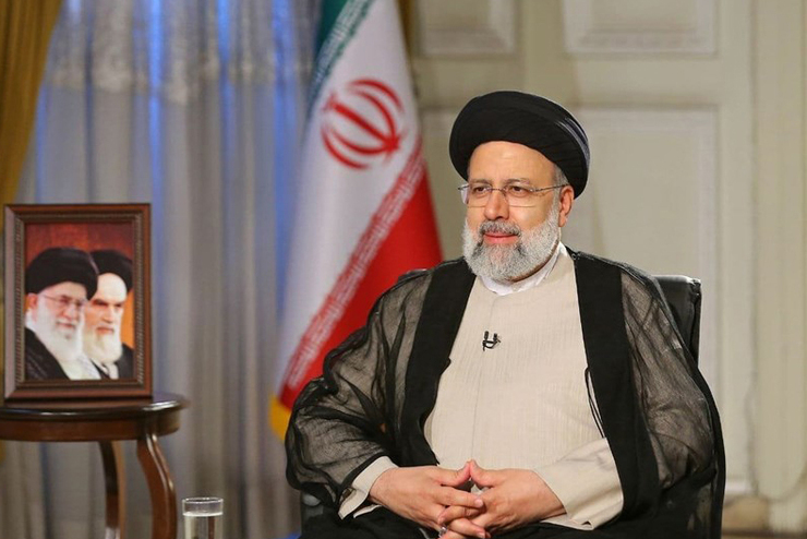 رییس جمهور منتخب در تماسی تلفنی با جواد فروغی، کسب مدال طلای المپیک توسط وی را تبریک گفت.
