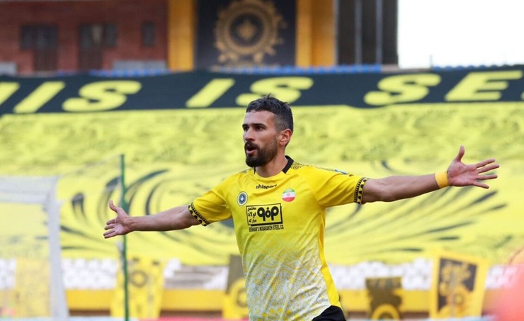 مذاکرات پرسپولیس با آقای گل فصل گذشته لیگ برتر همچنان ادامه دارد.