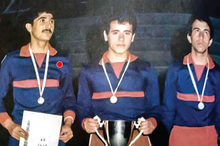 مجید دومین فرزند خانواده بود که در ۲۵ شهریور ۱۳۴۴ به کره خاکی پا گذاشت و به‌دلیل علاقه زیادش به ورزش، دوره کارشناسی را در رشته تربیت‌بدنی گذراند.