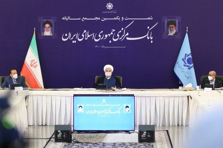رئیس‌جمهور گفت: اگر می‌گذاشتند در مذاکرات تحریم کارمان را انجام دهیم و دست و پای ما را نمی‌بستند، ما پایان ۹۹ توافق کرده بودیم. سند آن موجود است و توافق اجمالی بین ما و ۵+۱ روشن است. بهر حال یک مصوبه‌ای مجلس گذراند و آن مصوبه دست و پای ما را بست.