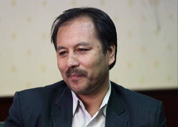محمدسرور رجایی از چهره‌های فرهنگی مهاجران افغانستانی در ایران سحرگاه امروز بر اثر عوارض ناشی از ابتلا به کرونا درگذشت.