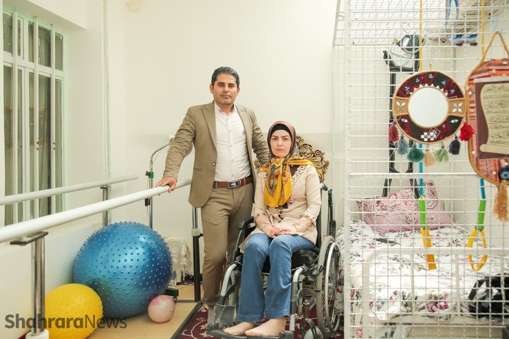 تابستان سال ۱۳۹۰ بود که با همسرم تصمیم گرفتیم برای دیدن خانواده‌ام به روستای قیام برویم. حدود یک ساعت بیشتر از حرکت ما نگذشته بود که در نزدیکی شهر رامهرمز ناگهان خودرو من در یک پیچ تند از جاده خارج و پس از رفتن بر روی یک تپه خاکی چندین بار روی زمین دور خود غلتید.