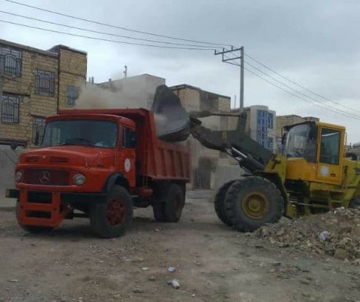 شهردار منطقه سه مشهد از جمع آوری حدود۲ هزار تن خاک و نخاله از اراضی رها منطقه طی ماه گذشته خبر داد.