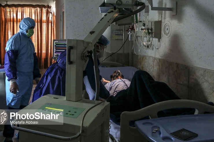 معاون بهداشتی دانشگاه علوم پزشکی ایران گفت: بیشتر کسانی که کارشان به بخش مراقبت‌های ویژه (ای سی یو) بیمارستان‌ها کشیده می‌شود، واکسن نزده‌اند، به عبارتی اغلب این افراد، اقدام به تزریق واکسن کرونا نکرده‌اند.