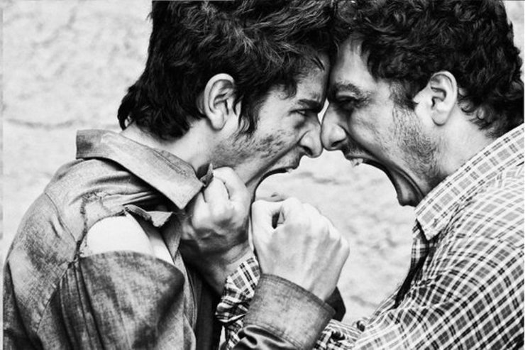 ۱۵ هزار معاینه نزاع در مراکز پزشکی قانونی خراسان رضوی طی سه ماه ابتدای امسال در این ثبت شده است که افزون بر ۹ هزار و ۷۰۰ مورد از این تعداد مربوط به مردان بوده است که ۲ برابر آمار معاینات مربوط زنان است.