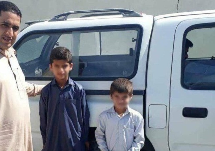 در خصوص انتشار ویدئویی از ضرب و شتم کودکان در فضای مجازی با عنوان «شکنجه دو پسربچه در جاسک»، علوی مدیر جمعیت هلال احمر شهرستان نیکشهر و قصرقند پاسخ داد.