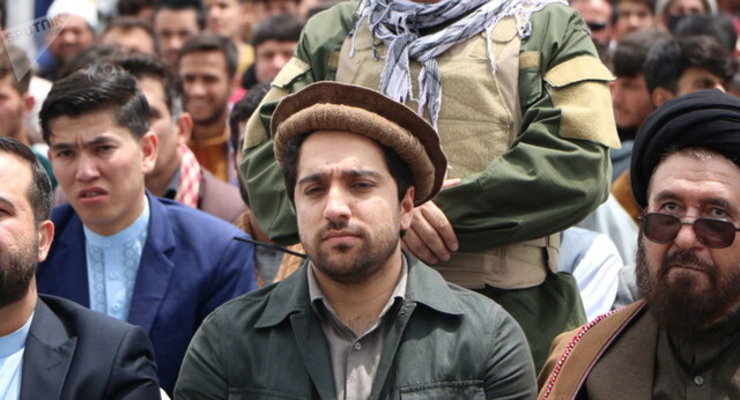 احمد مسعود گفت: اگر طالبان نیرو‌های خود را از پنجشیر و اندراب خارج کنند، جبهه پنجشیر از تحرکات نظامی دست کشیده و با این گروه گفتگو خواهد کرد.