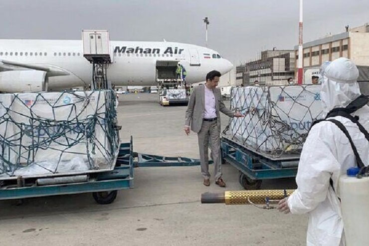 مسئولان دانشگاه علوم پزشکی مشهد اعلام کرده اند این بار به جای ۸۰ و ۱۰۰ هزار دز واکسن، ۲۰۰ هزار واکسن کرونا تحویل گرفته اند.