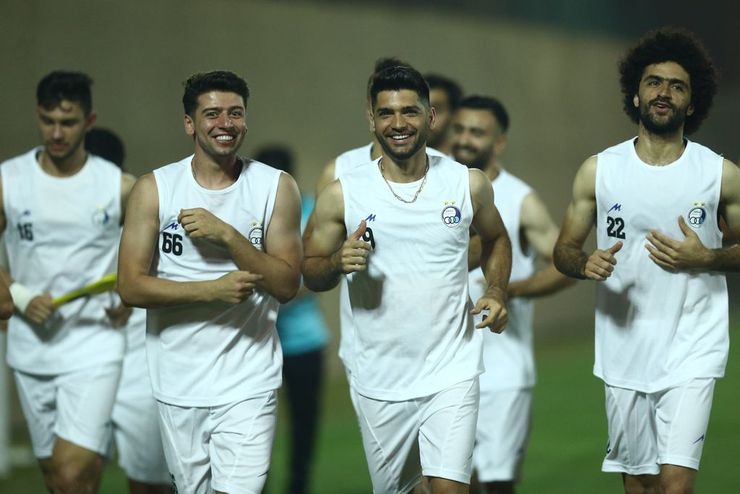کنفدراسیون فوتبال آسیا به باشگاه استقلال اجازه داد در بازی با الهلال عربستان به دلیل برخورداری از شرایط میزبانی از تعداد تماشاگر بیشتری در ورزشگاه زعبیل دبی استفاده کند.