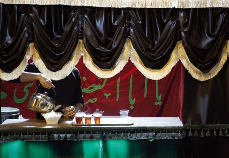مدیر سلامت محیط دانشگاه علوم پزشکی مشهد گفت: رعایت پروتکل‌های بهداشتی به دلیل ازدحام جمعیت در ایستگاه‌‌های صلواتی امکان‌پذیر نیست از این رو دانشگاه علوم پزشکی مشهد، هیچ مجوزی جهت برپایی ایستگاه‌ها و موکب‌های صلواتی صادر نکرده است.