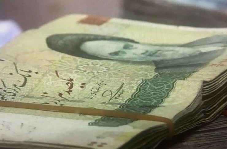بازنشستگان باید به سامانه پیامکی حاوی تاییدیه‌ای که از سوی بانک رفاه برای تایید هویت وام گیرنده ارسال می‌شود، پاسخ دهند.