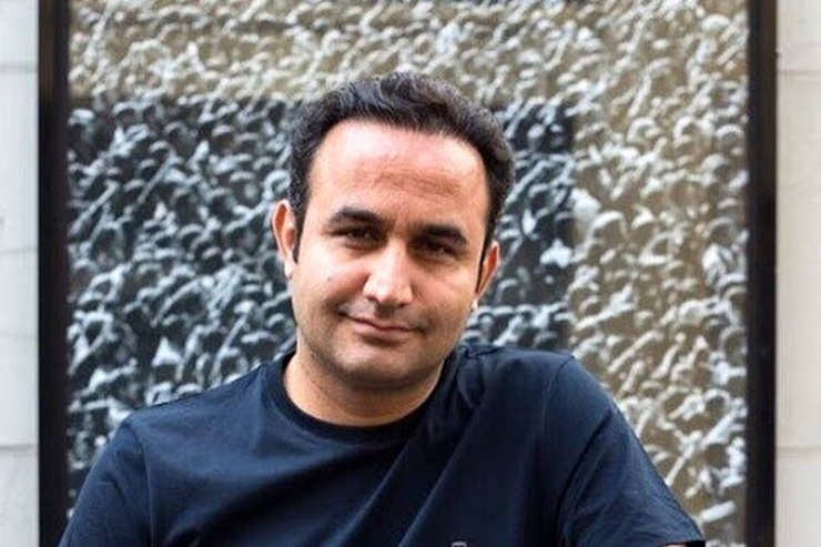 نوید محمودی، فیلمساز افغانستانی، در گفتگو با ایسنا از دغدغه‌های این روزهایش درباره شرایط افغانستان سخن گفته است و اینکه هیچگاه اجازه نداده است نگاه تبعیض‌آمیز عده‌ای به مهاجران، مانع پیشرفتش شود.