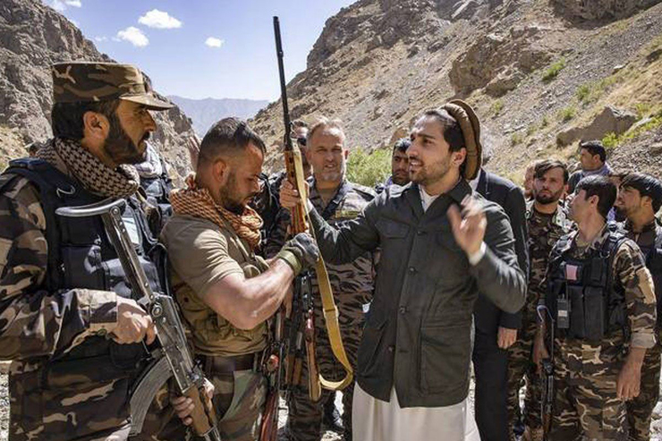 افغانستان همچنان شاهد تحولات زیادی است که با سرعت در حال روی دادن است، در پنجشیر جنگ همچنان جریان دارد و غیرنظامیان در شرایط خوبی قرار ندارند.