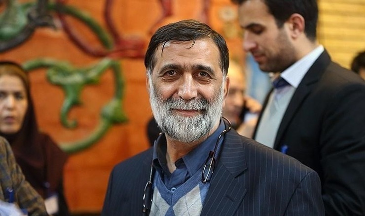درحالی که بیش از یک هفته نام مصطفی آجرلو به عنوان گزینه مدیرعاملی باشگاه استقلال مطرح بود، اما حمید سجادی، وزیر ورزش و جوانان خبرمدیرعاملی آجرلو را تکذیب کرد تا مشخص شود رسانه‌ها فریب خورده‌اند!