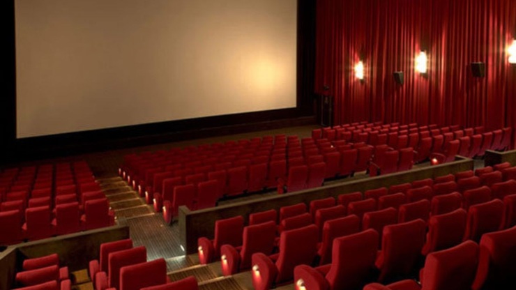 مرتضی شایسته دبیر و سخنگوی شورای صنفی نمایش از نیم بها شدن بلیت‌های سینما در روز ملی سینما خبر داد.