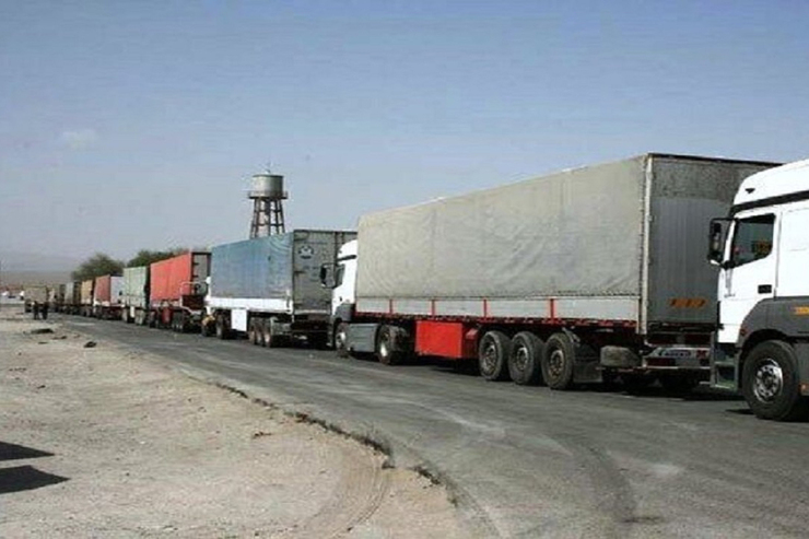 معطلی کامیون‌های ایرانی در گمرک اسلام قلعه افغانستان