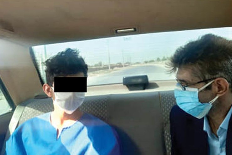 نوجوان ۱۵ ساله‌ای که بیست و هشتم مرداد گذشته، در یک جنایت تکان دهنده، مادربزرگ و پدرش را به قتل رسانده و اجساد آنان را در منزل مسکونی به آتش کشیده‌بود، زوایا و ابعاد جدیدی از این ماجرای هولناک را فاش کرد.