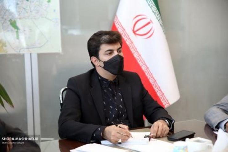 رئیس کمیسیون حقوقی و نظارت شورای شهر مشهد: گفت: با راه اندازی مرکز واکسیناسیون نمایشگاه بین المللی مشهد، ظرفیت تزریق واکسن را ۱۵ هزار دوز در روز ارتقا بخشید و توسعه مراکز تزریق واکسن به جهت تسریع واکسیناسیون شهر مشهد مقدس و رسیدن هر چه زودتر به شهر سالم ادامه خواهد داشت.