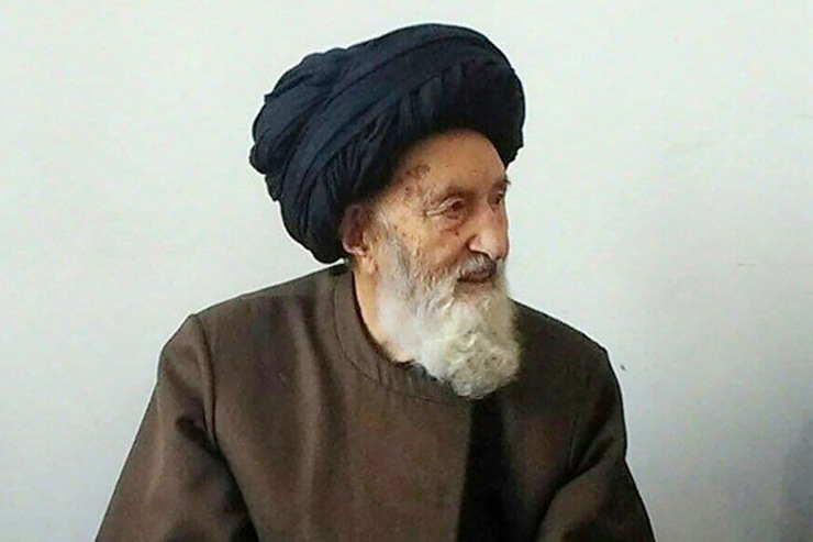 آیت الله سید فخرالدین موسوی، استاد فقید حوزه و دانشگاه بود و در سه دوره مجلس شورای اسلامی نماینده مردم اردبیل بود.