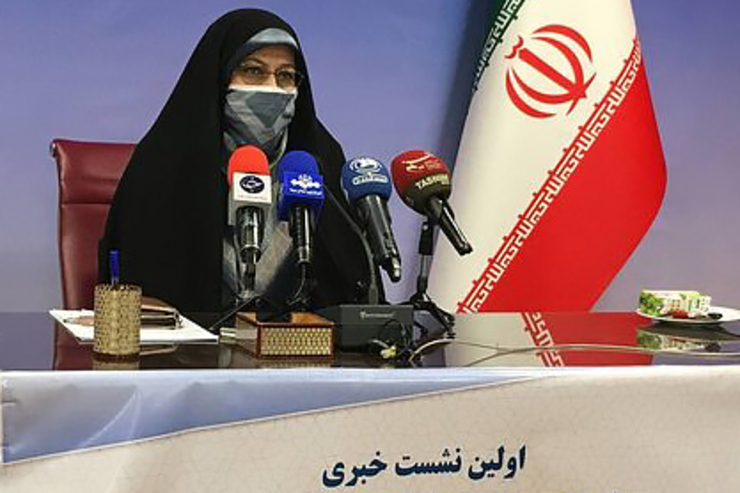 انسیه خزعلی معاون رئیس‌جمهور در امور زنان و خانواده در اولین نشست خبری خود گفت: ۱۶ سالگی ازدواج کردم با حق طلاق و کار و تحصیل، با ازدواج‌های قبل از بلوغ موافق نیستیم.